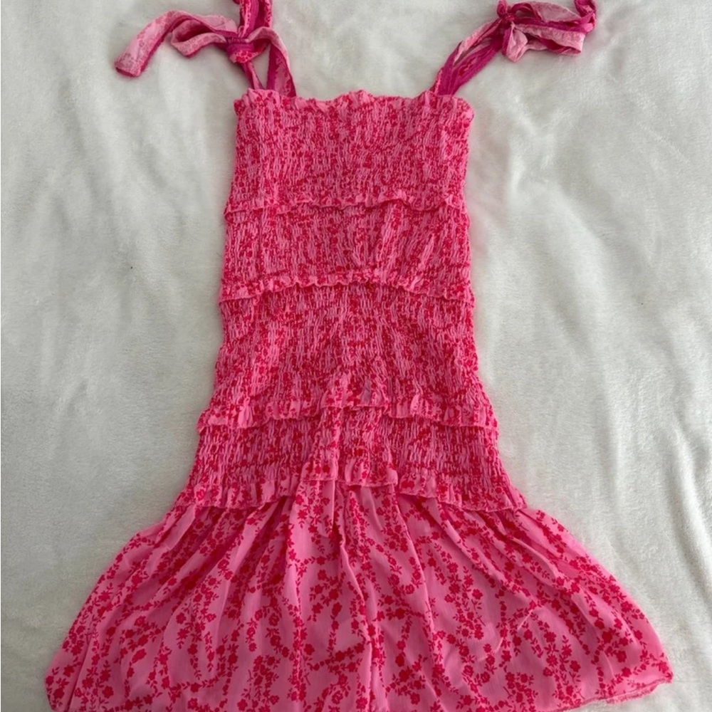 pink dress